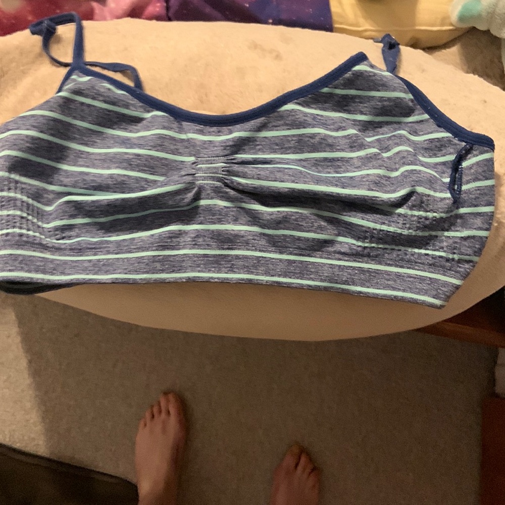 Girls bra